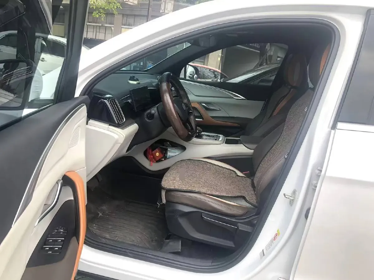 2022 Ruichi Auto EC35 BEV 82HP BEV 36.288KWH,autocango,china used car exporter,china ev exporter,chinese used car exporter,chinese used ev exporter