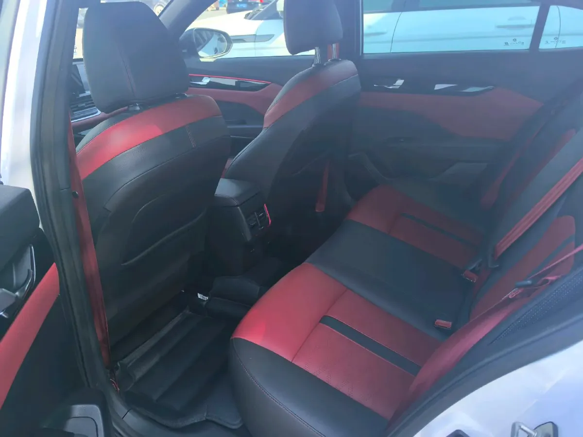 2021 DongFeng Aeolus YiXuan 1.5T 150HP L4 6DCT,autocango,china used car exporter,china ev exporter,chinese used car exporter,chinese used ev exporter