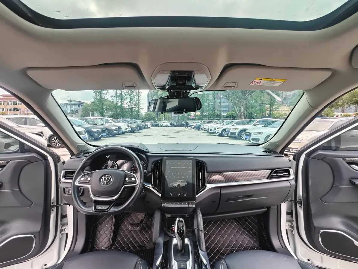 2018 Brilliance Auto V7 1.6T 204HP L4 7DCT,autocango,china used car exporter,china ev exporter,chinese used car exporter,chinese used ev exporter