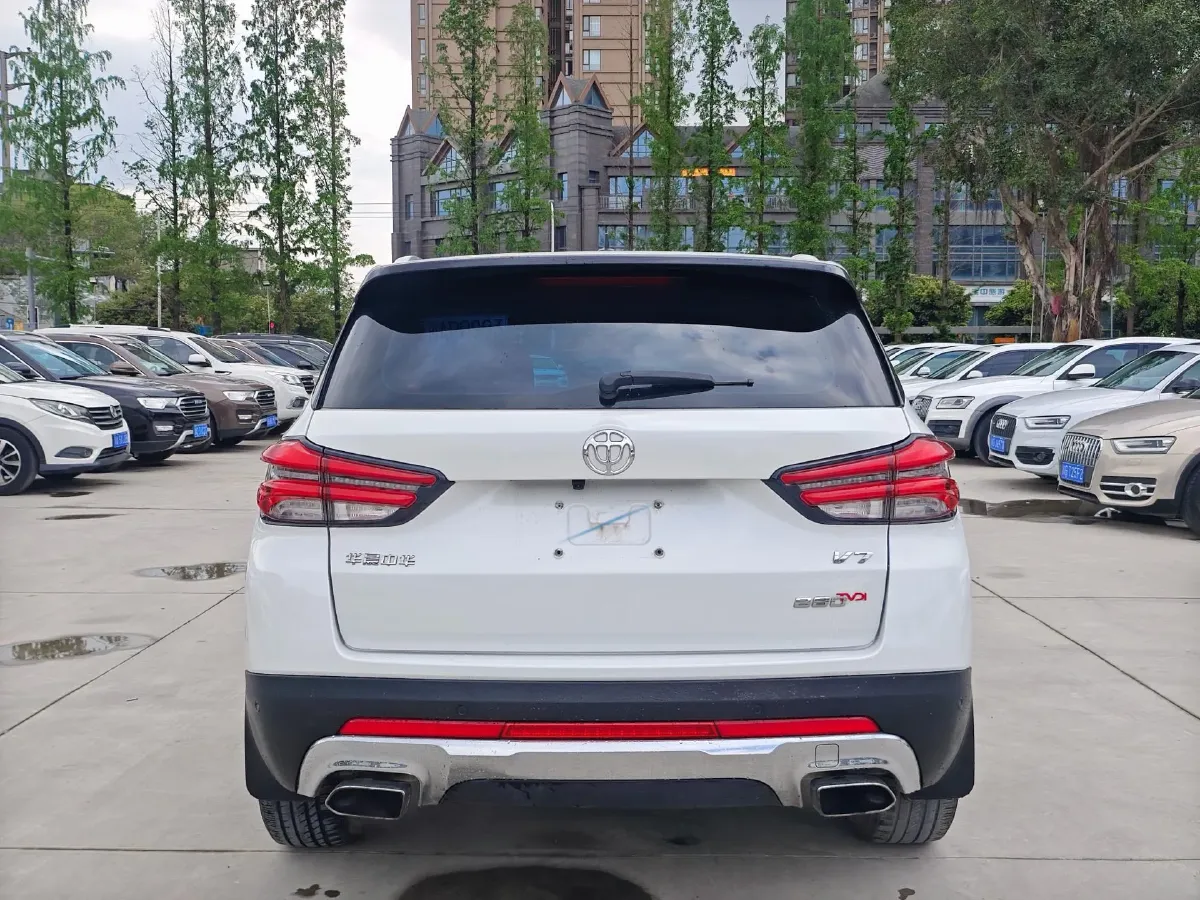 2018 Brilliance Auto V7 1.6T 204HP L4 7DCT,autocango,china used car exporter,china ev exporter,chinese used car exporter,chinese used ev exporter