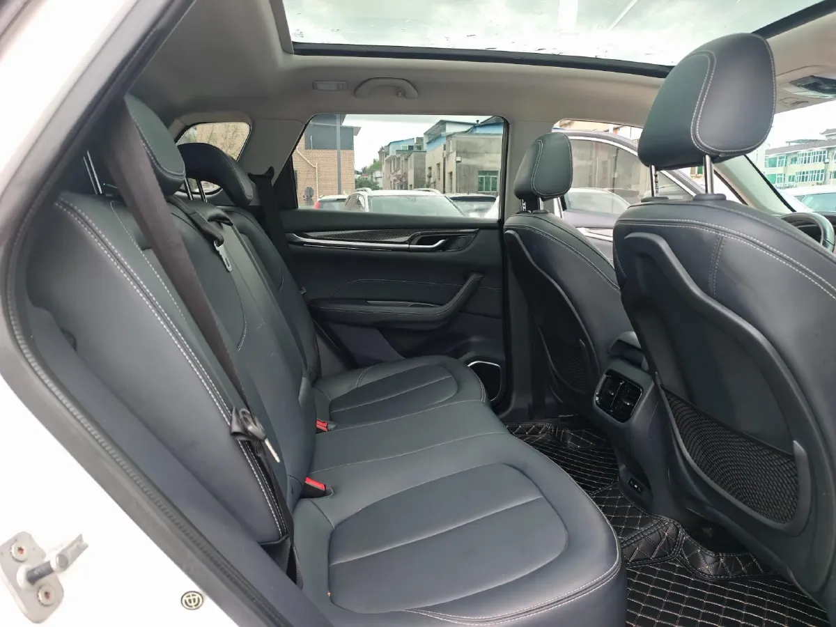 2018 Brilliance Auto V7 1.6T 204HP L4 7DCT,autocango,china used car exporter,china ev exporter,chinese used car exporter,chinese used ev exporter