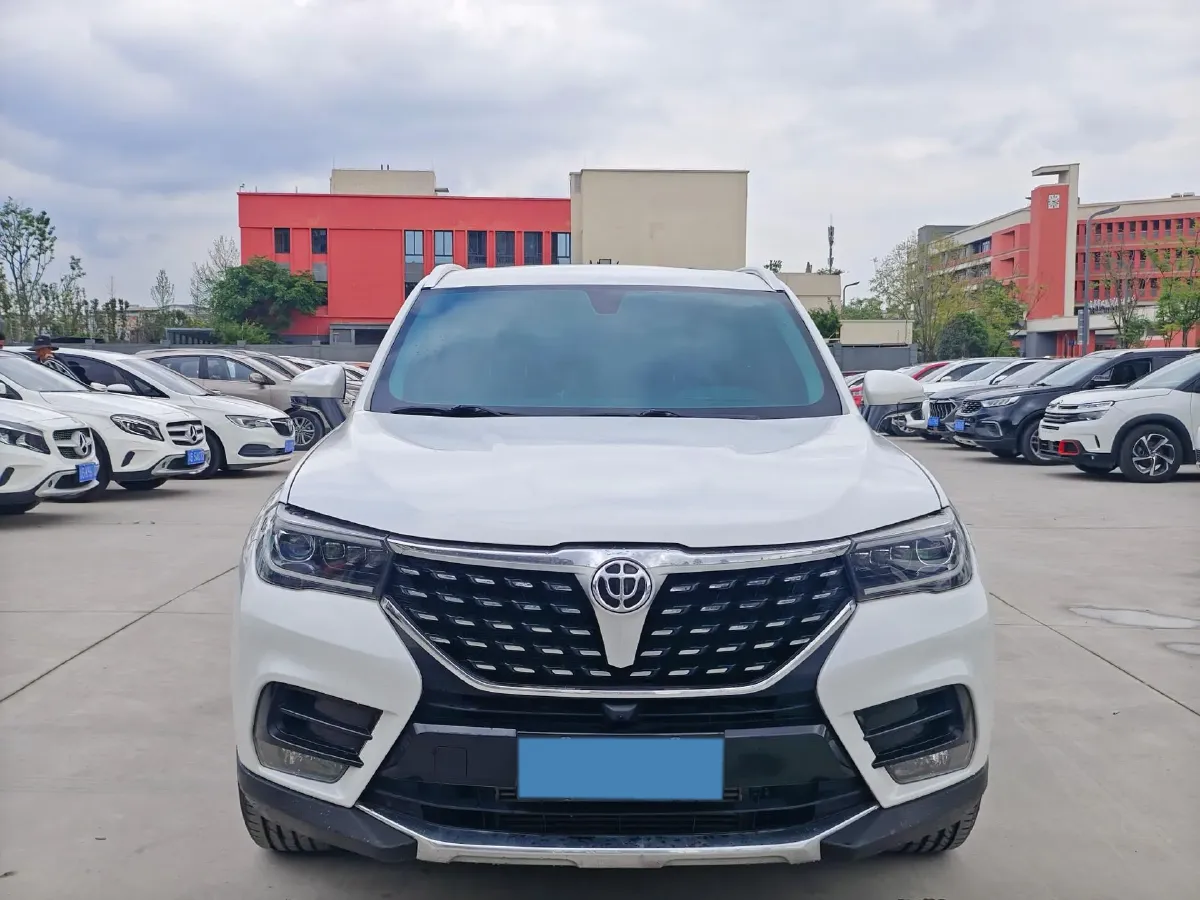 2018 Brilliance Auto V7 1.6T 204HP L4 7DCT,autocango,china used car exporter,china ev exporter,chinese used car exporter,chinese used ev exporter