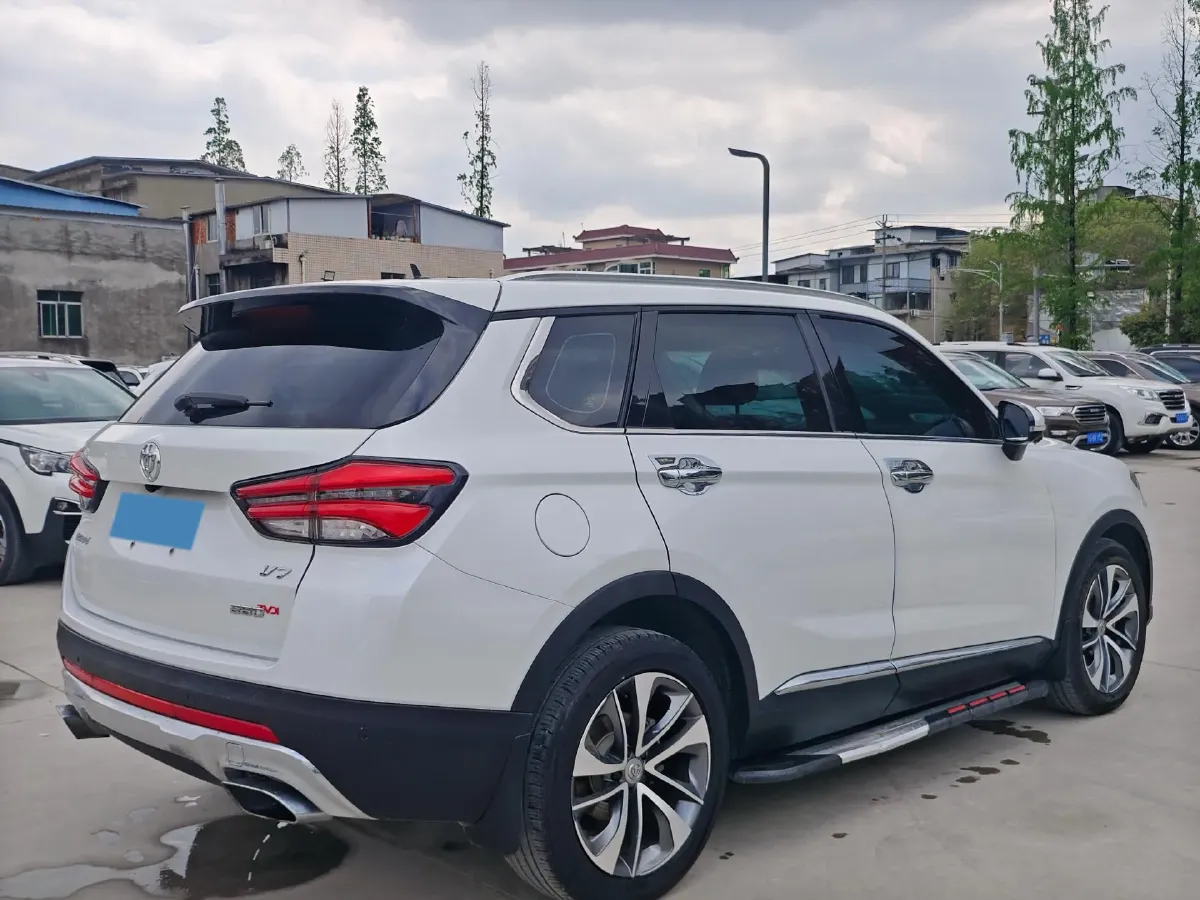 2018 Brilliance Auto V7 1.6T 204HP L4 7DCT,autocango,china used car exporter,china ev exporter,chinese used car exporter,chinese used ev exporter