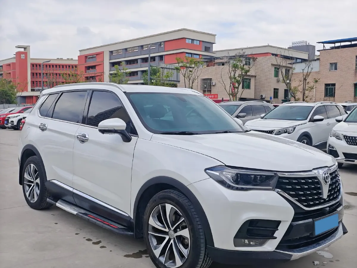 2018 Brilliance Auto V7 1.6T 204HP L4 7DCT,autocango,china used car exporter,china ev exporter,chinese used car exporter,chinese used ev exporter