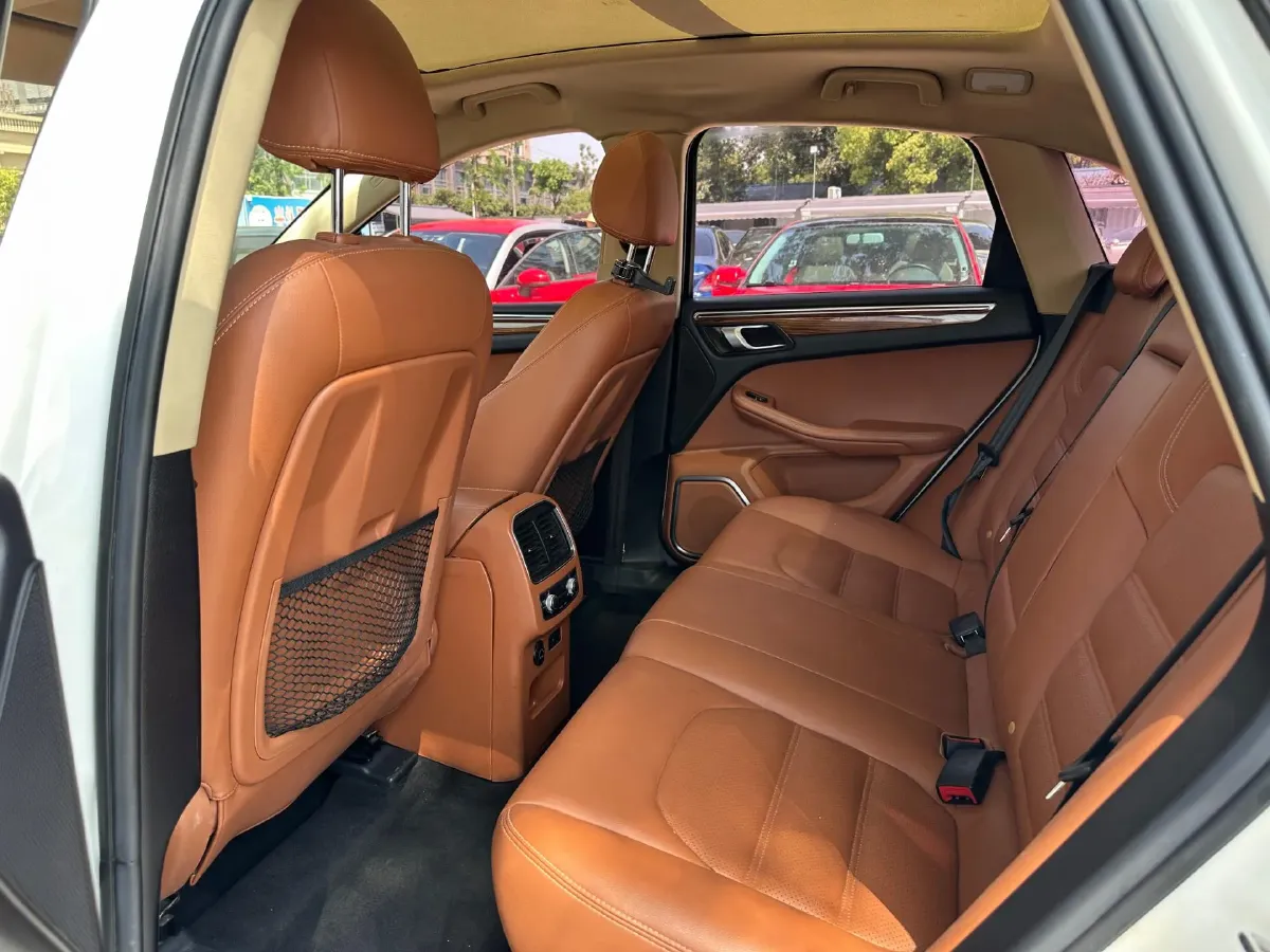 2017 Zotye SR9 2.0T 190HP L4 6DCT,autocango,china used car exporter,china ev exporter,chinese used car exporter,chinese used ev exporter