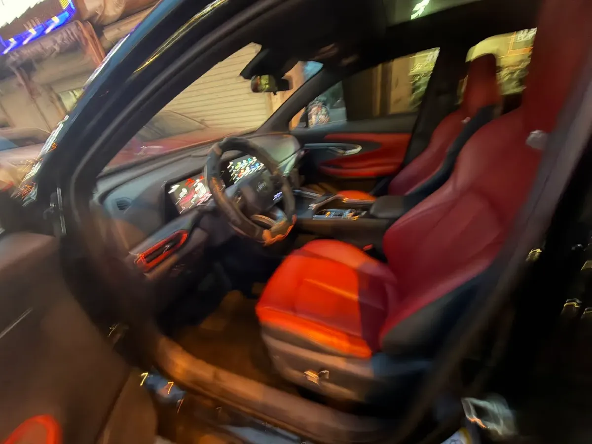 2020 ChangAn UNI-T 1.5T 180HP L4 7DCT,autocango,china used car exporter,china ev exporter,chinese used car exporter,chinese used ev exporter