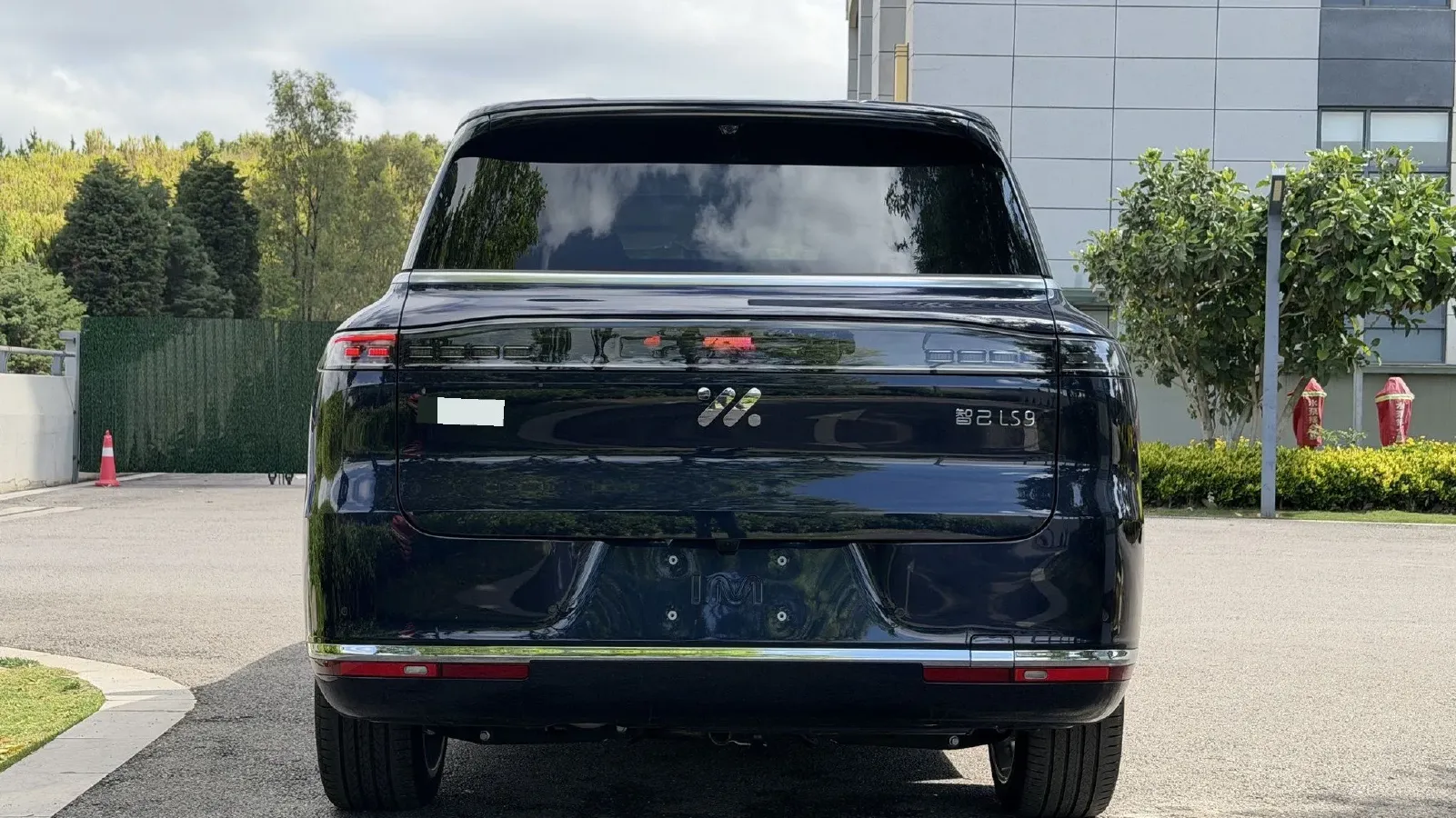 2026 IM LS9 REEV 155HP REEV,autocango,china used car exporter,china ev exporter,chinese used car exporter,chinese used ev exporter