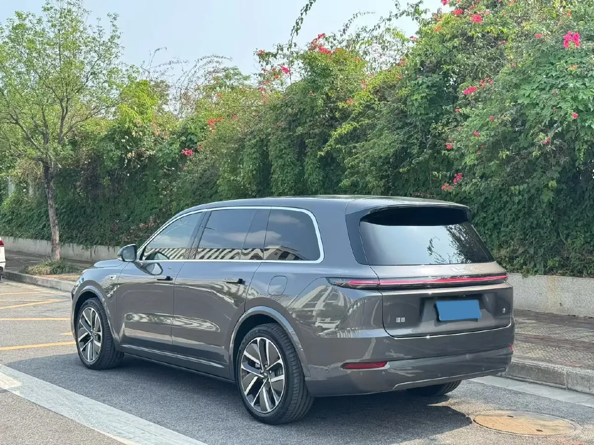 2024 Li L9 Range Extended 154HP REEV 52.3KWH,autocango,china used car exporter,china ev exporter,chinese used car exporter,chinese used ev exporter