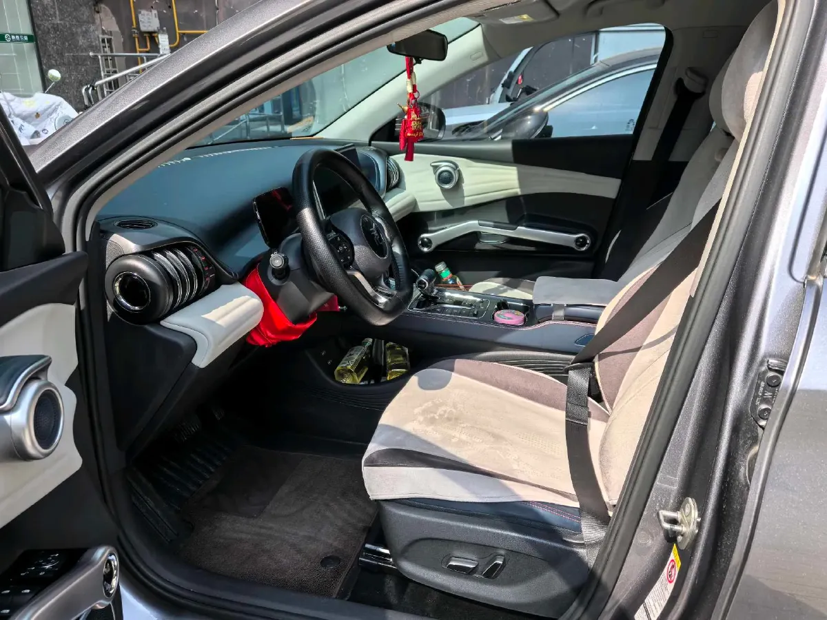 2022 Hycan Z03 BEV 64.23KWH,autocango,china used car exporter,china ev exporter,chinese used car exporter,chinese used ev exporter