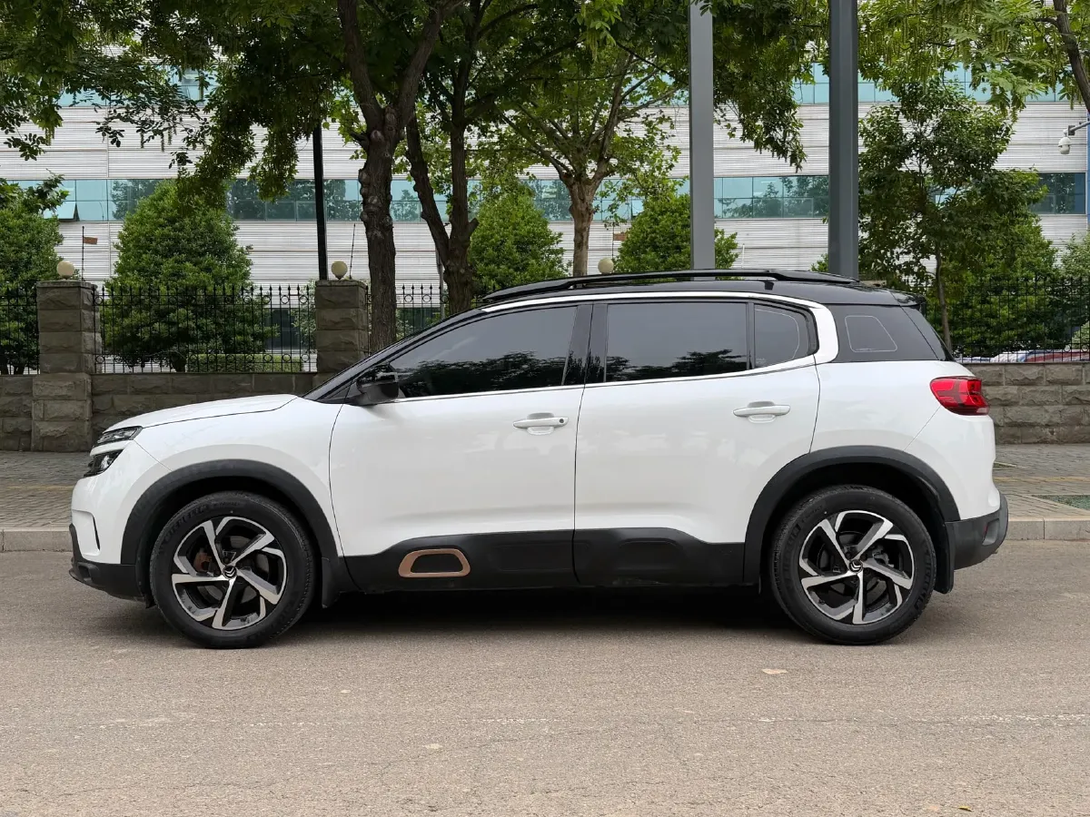 2021 Citroen C5 Aircross 1.6T 170HP L4 8AT,autocango,china used car exporter,china ev exporter,chinese used car exporter,chinese used ev exporter