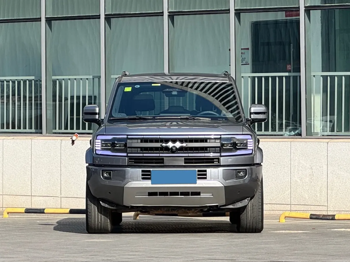 2025 FangChengBao Bao 5 1.5T 194HP L4 E-CVT PHEV 31.8KWH,autocango,china used car exporter,china ev exporter,chinese used car exporter,chinese used ev exporter