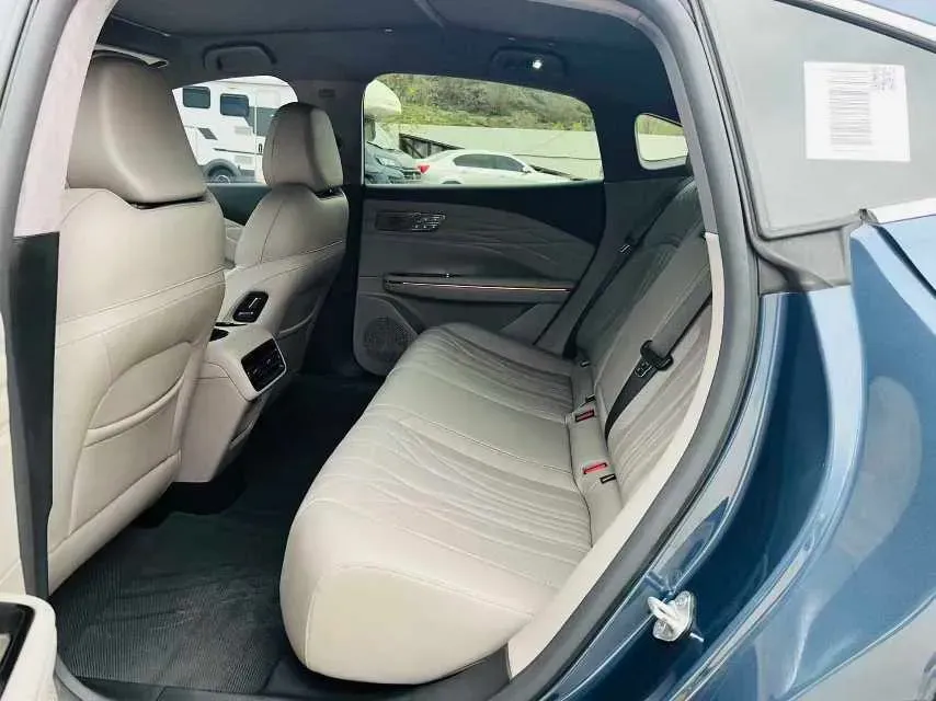 2025 Geely Galaxy Starshine 8 1.5T 163HP L4 3DHT PHEV 27.69KWH,autocango,china used car exporter,china ev exporter,chinese used car exporter,chinese used ev exporter