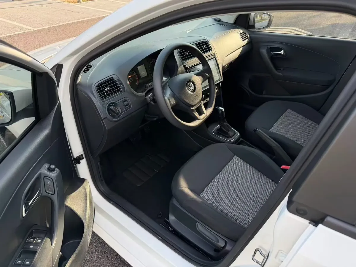 2018 ChangAn Eado 1.6L 128HP L4 6AT,autocango,china used car exporter,china ev exporter,chinese used car exporter,chinese used ev exporter