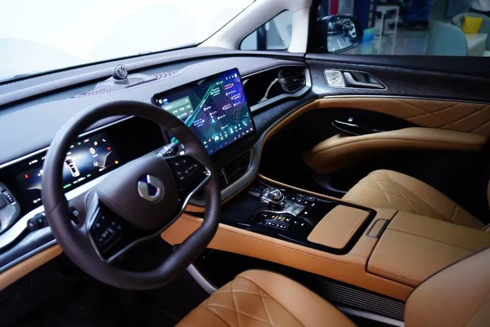 2024 Denza D9 1.5T 139HP L4 E-CVT PHEV 40KWH,autocango,china used car exporter,china ev exporter,chinese used car exporter,chinese used ev exporter