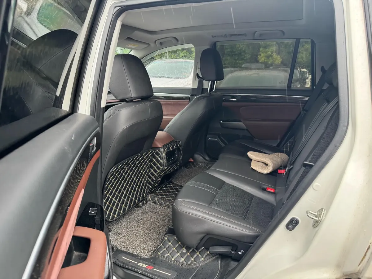 2017 GAC Trumpchi GS8 2.0T 201HP L4 6AT,autocango,china used car exporter,china ev exporter,chinese used car exporter,chinese used ev exporter