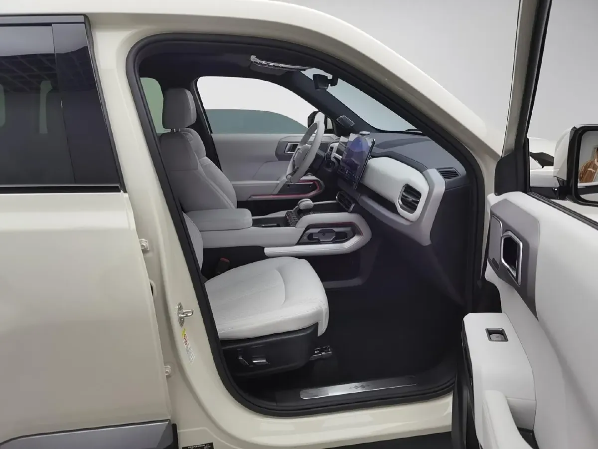 2025 FangChengBao Tai 3 BEV,autocango,china used car exporter,china ev exporter,chinese used car exporter,chinese used ev exporter