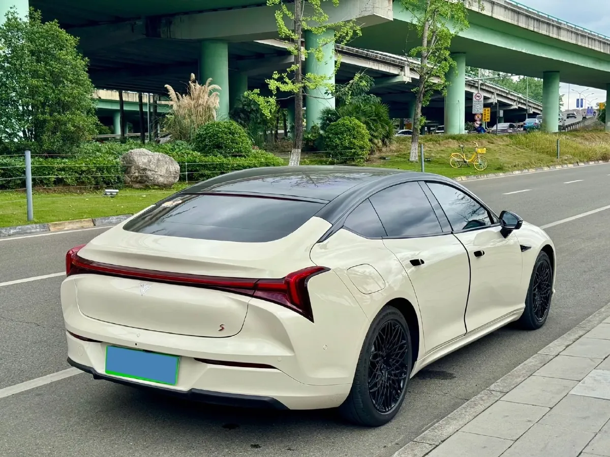 2022 Jeep Grand Commander 2.0T 234HP L4 9AT,autocango,china used car exporter,china ev exporter,chinese used car exporter,chinese used ev exporter