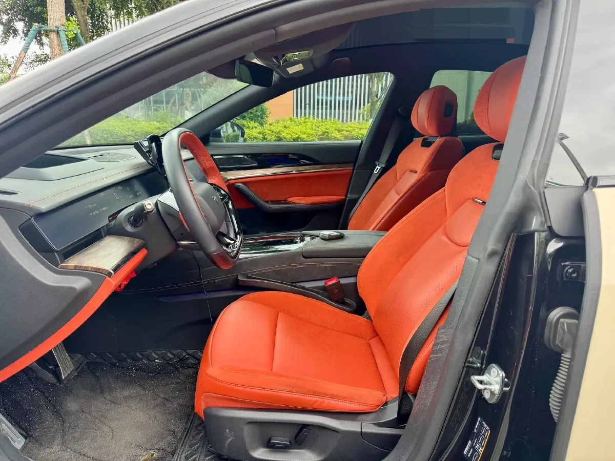 2022 Jeep Grand Commander 2.0T 234HP L4 9AT,autocango,china used car exporter,china ev exporter,chinese used car exporter,chinese used ev exporter