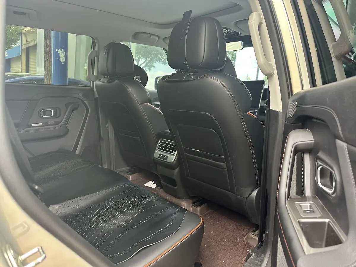 2025 MAXUS XinTu V70 2.0T 150HP L4 9AT,autocango,china used car exporter,china ev exporter,chinese used car exporter,chinese used ev exporter