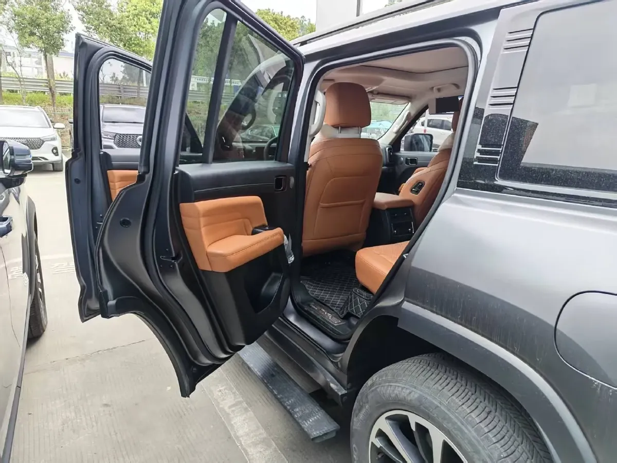 2024 Haval H9 2.0T 224HP L4 8AT,autocango,china used car exporter,china ev exporter,chinese used car exporter,chinese used ev exporter