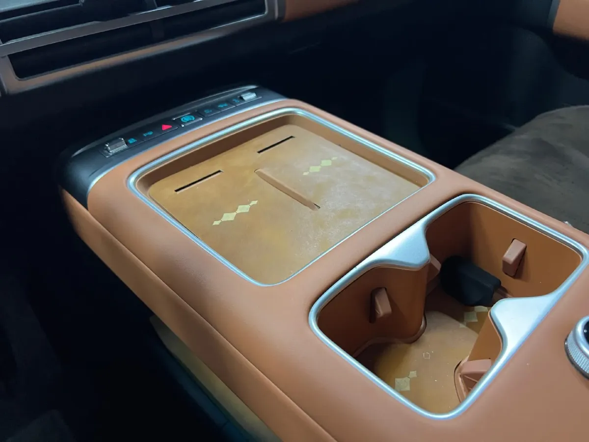 2025 FangChengBao Tai 7 1.5T 156HP L4 E-CVT PHEV,autocango,china used car exporter,china ev exporter,chinese used car exporter,chinese used ev exporter