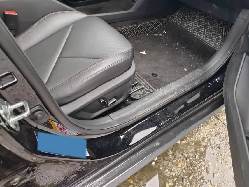 2022 ChangAn UNI-V 1.5T 188HP L4 7DCT,autocango,china used car exporter,china ev exporter,chinese used car exporter,chinese used ev exporter