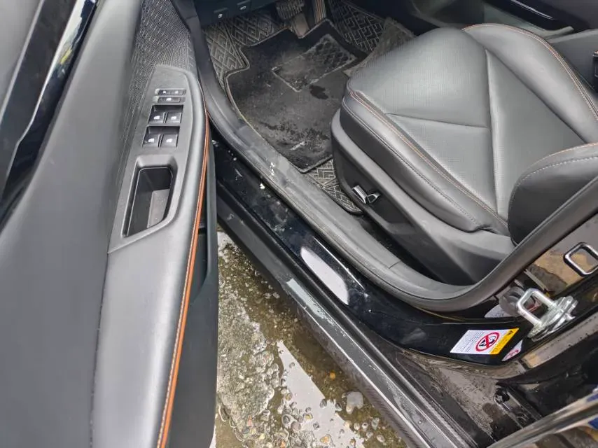 2022 ChangAn UNI-V 1.5T 188HP L4 7DCT,autocango,china used car exporter,china ev exporter,chinese used car exporter,chinese used ev exporter