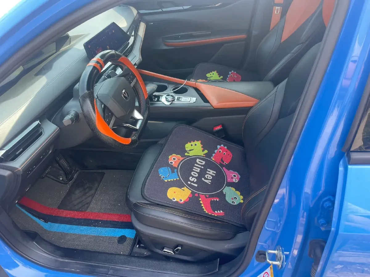 2022 ChangAn UNI-V 1.5T 188HP L4 7DCT,autocango,china used car exporter,china ev exporter,chinese used car exporter,chinese used ev exporter