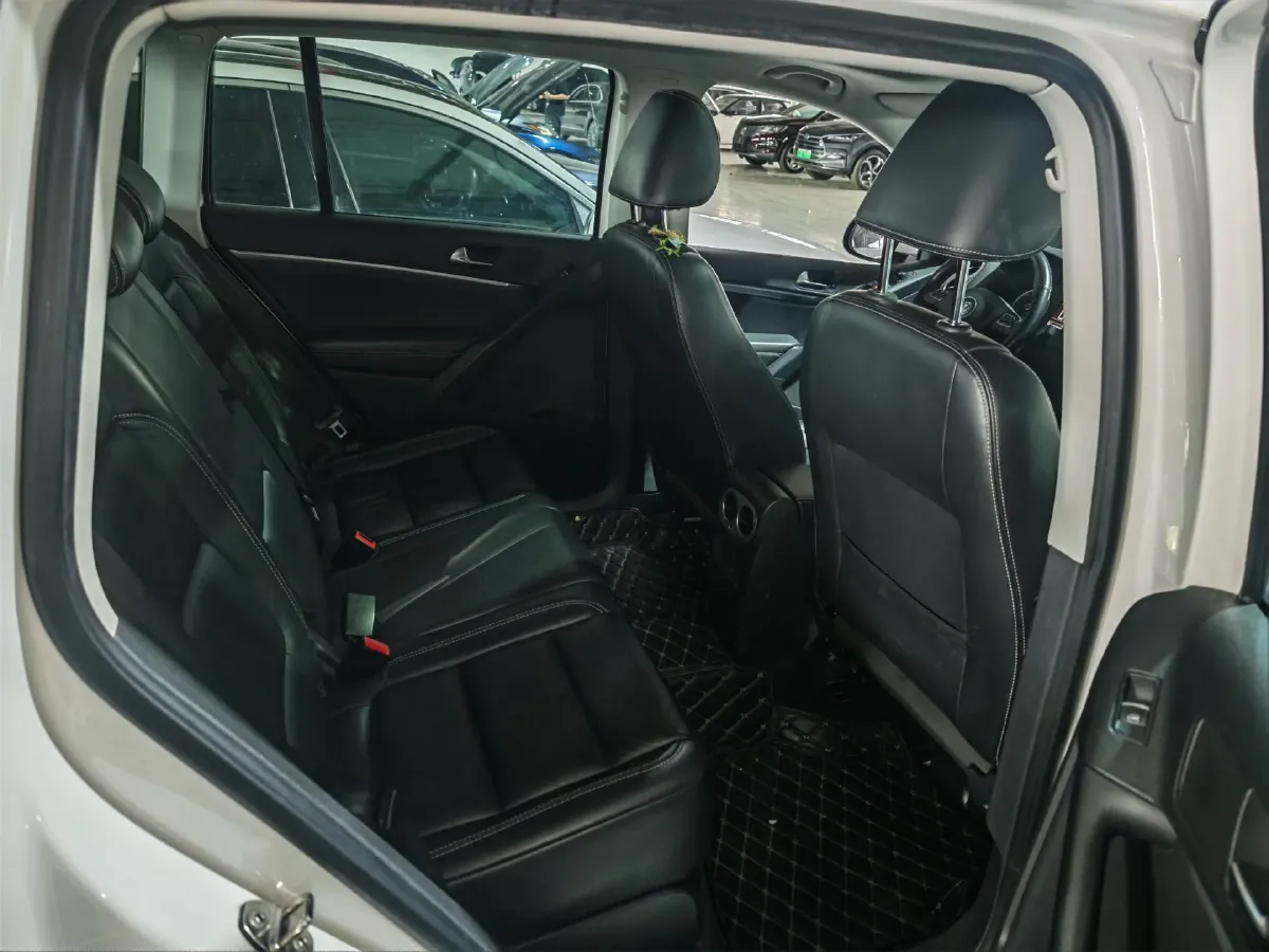 2017 Haval H9 2.0T 190HP L4 8AT,autocango,china used car exporter,china ev exporter,chinese used car exporter,chinese used ev exporter