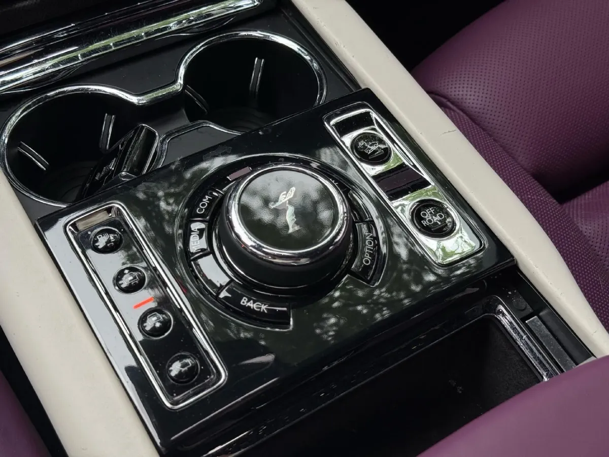 2020 Rolls-Royce Cullinan 6.7T 600HP V12 8AT,autocango,china used car exporter,china ev exporter,chinese used car exporter,chinese used ev exporter