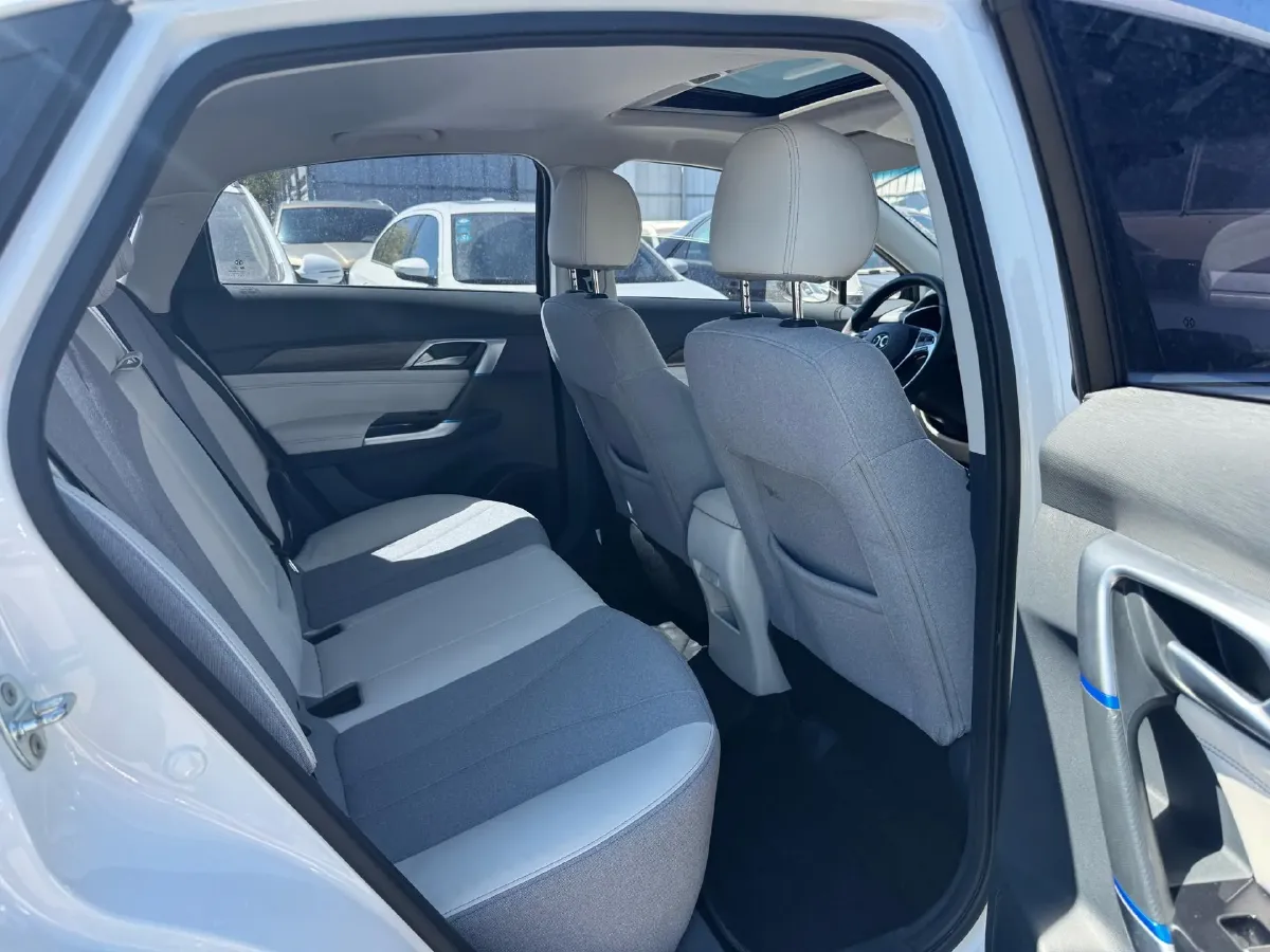 2018 BeiJing Auto EU5 BEV 53.66KWH,autocango,china used car exporter,china ev exporter,chinese used car exporter,chinese used ev exporter