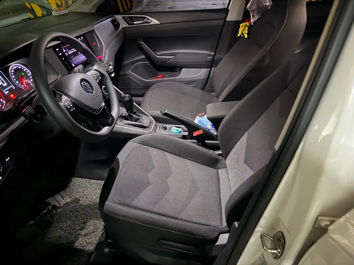 2019 Volkswagen Polo 1.5L 113HP L4 6AT,autocango,china used car exporter,china ev exporter,chinese used car exporter,chinese used ev exporter