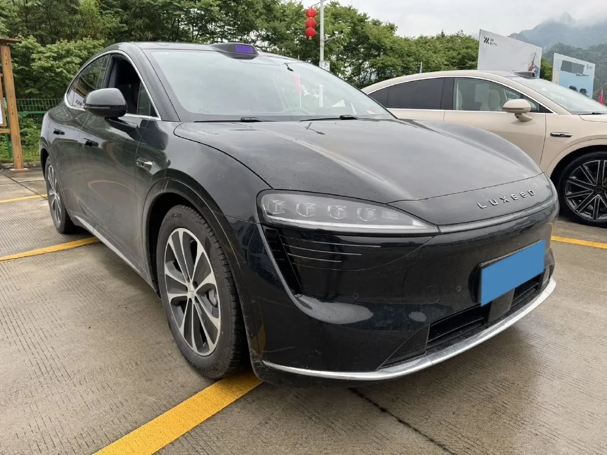 2025 Luxeed R7 REEV 156HP REEV 37KWH,autocango,china used car exporter,china ev exporter,chinese used car exporter,chinese used ev exporter