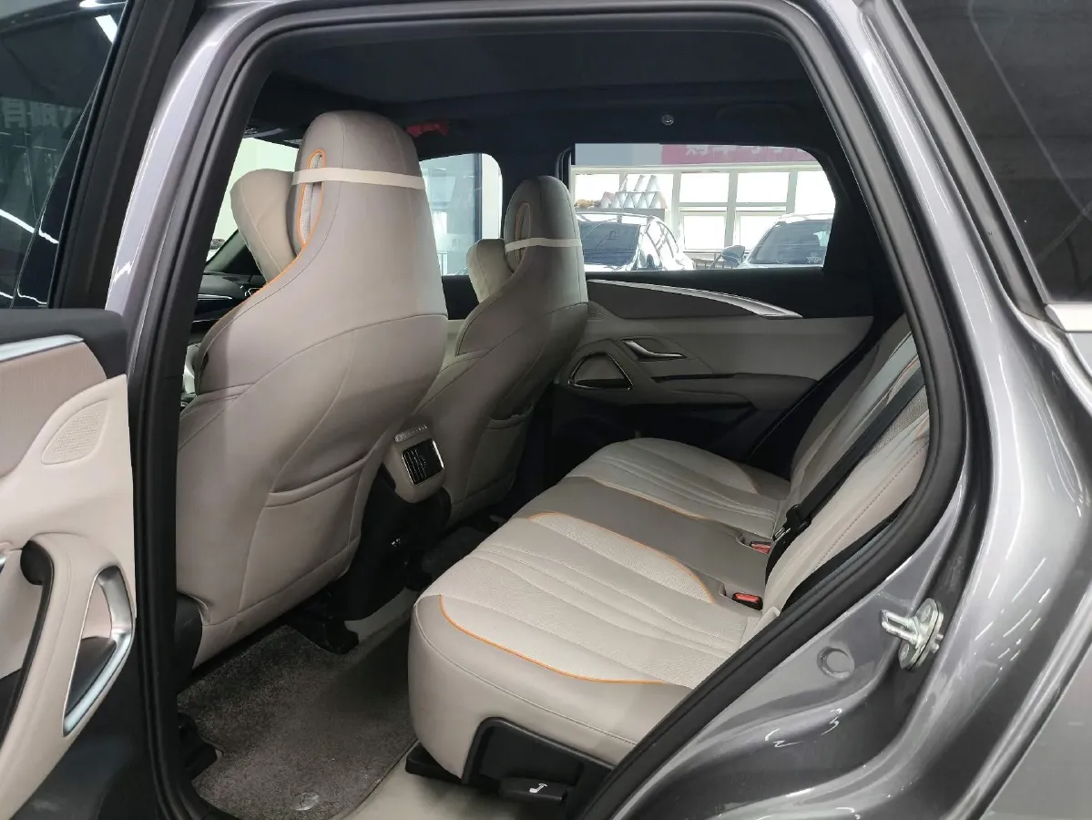 2024 BYD Song Pro 1.5L 110HP L4 E-CVT PHEV 18.3KWH,autocango,china used car exporter,china ev exporter,chinese used car exporter,chinese used ev exporter