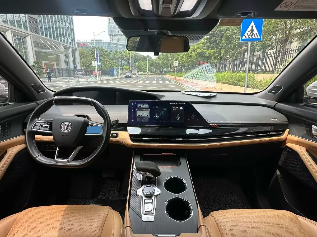 2021 ChangAn UNI-K 2.0T 233HP L4 8AT,autocango,china used car exporter,china ev exporter,chinese used car exporter,chinese used ev exporter