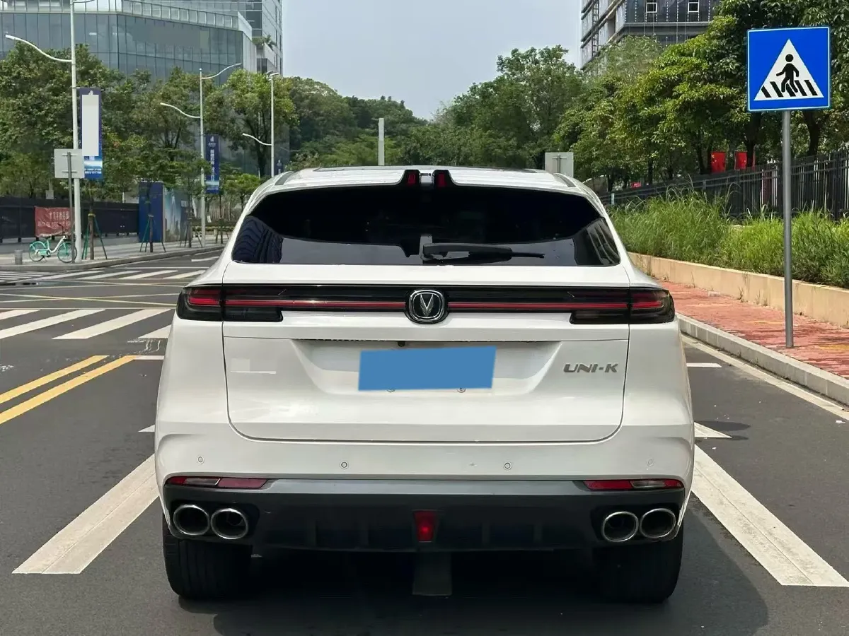 2021 ChangAn UNI-K 2.0T 233HP L4 8AT,autocango,china used car exporter,china ev exporter,chinese used car exporter,chinese used ev exporter