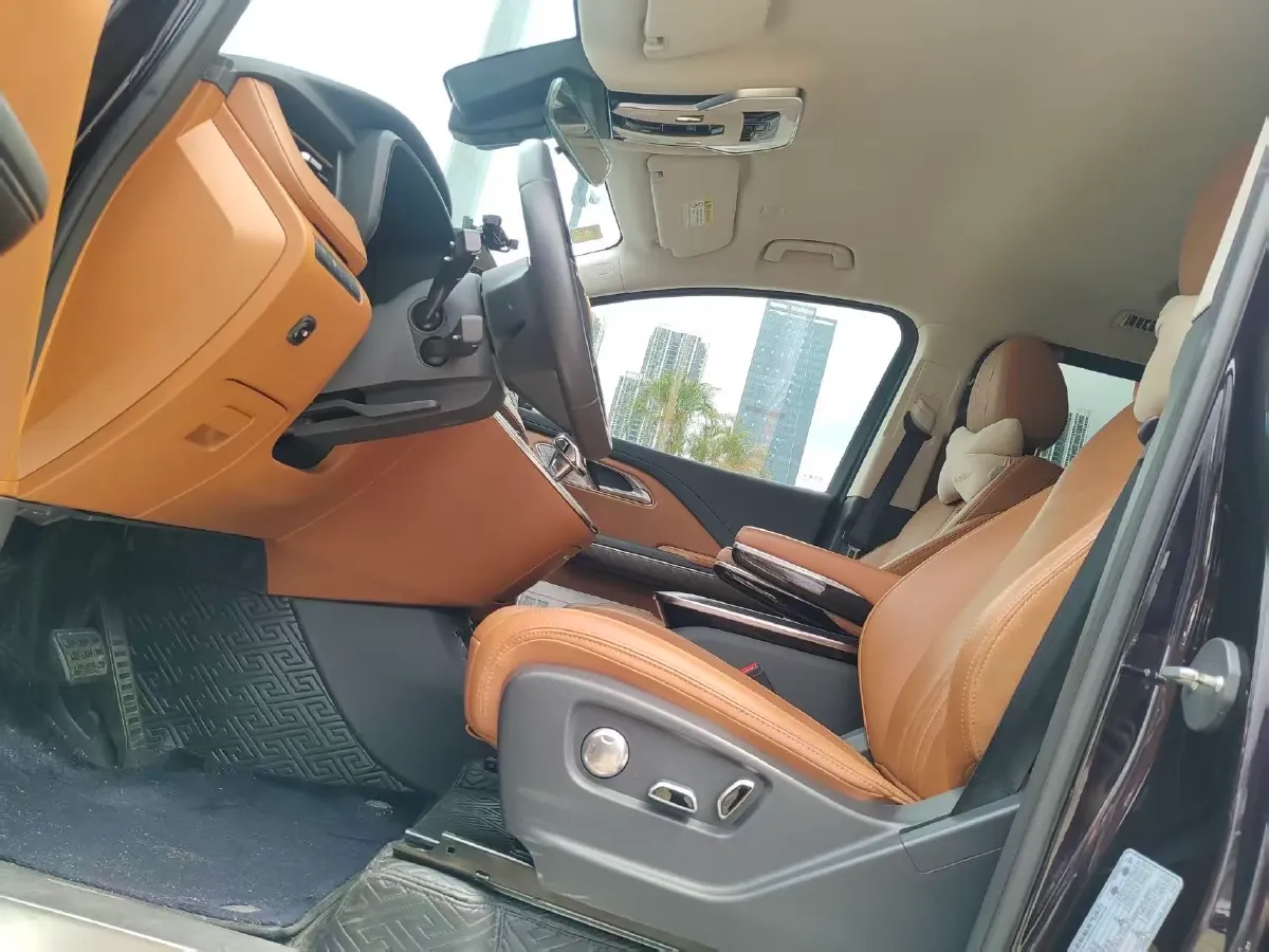 2023 HongQi HQ9 2.0T 252HP L4 8AT,autocango,china used car exporter,china ev exporter,chinese used car exporter,chinese used ev exporter