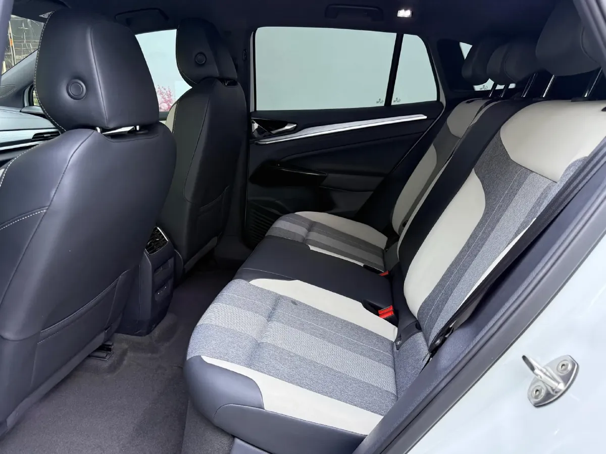 2024 Volkswagen ID.4 Crozz BEV 55.7KWH,autocango,china used car exporter,china ev exporter,chinese used car exporter,chinese used ev exporter