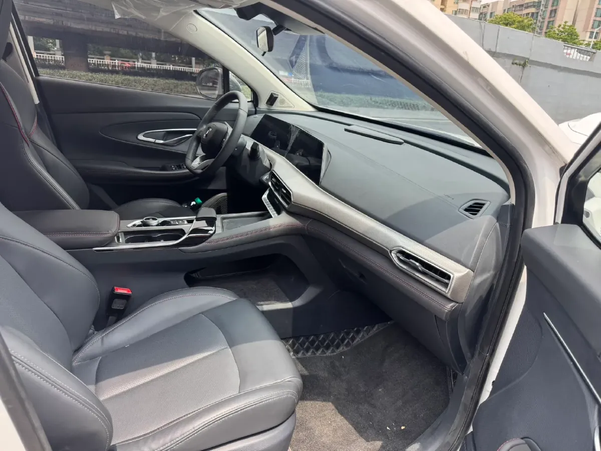 2020 ChangAn UNI-T 1.5T 180HP L4 7DCT,autocango,china used car exporter,china ev exporter,chinese used car exporter,chinese used ev exporter