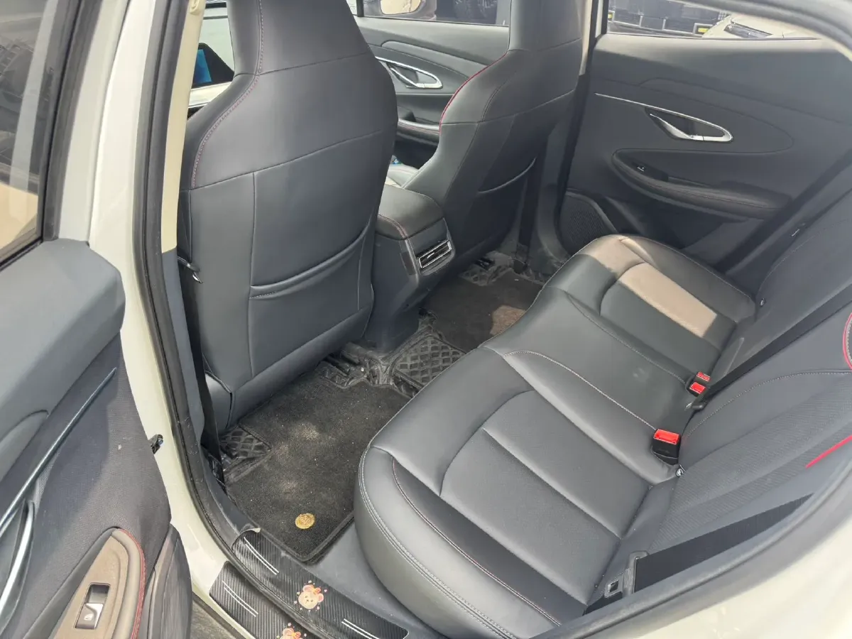 2020 ChangAn UNI-T 1.5T 180HP L4 7DCT,autocango,china used car exporter,china ev exporter,chinese used car exporter,chinese used ev exporter