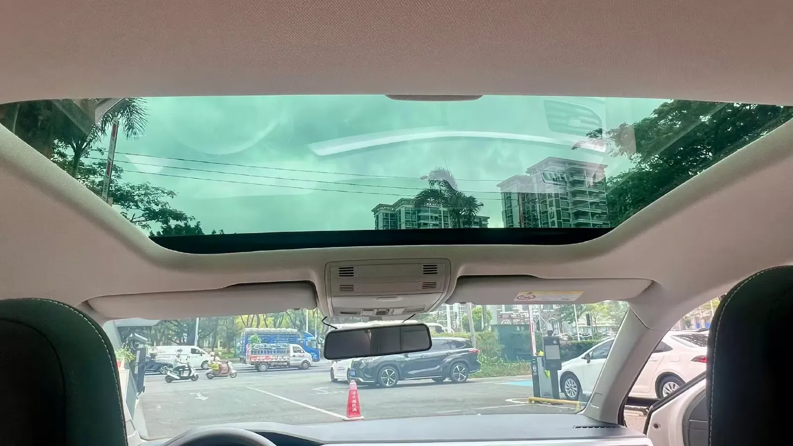 2021 Bestune T55 1.5T 169HP L4 7DCT,autocango,china used car exporter,china ev exporter,chinese used car exporter,chinese used ev exporter