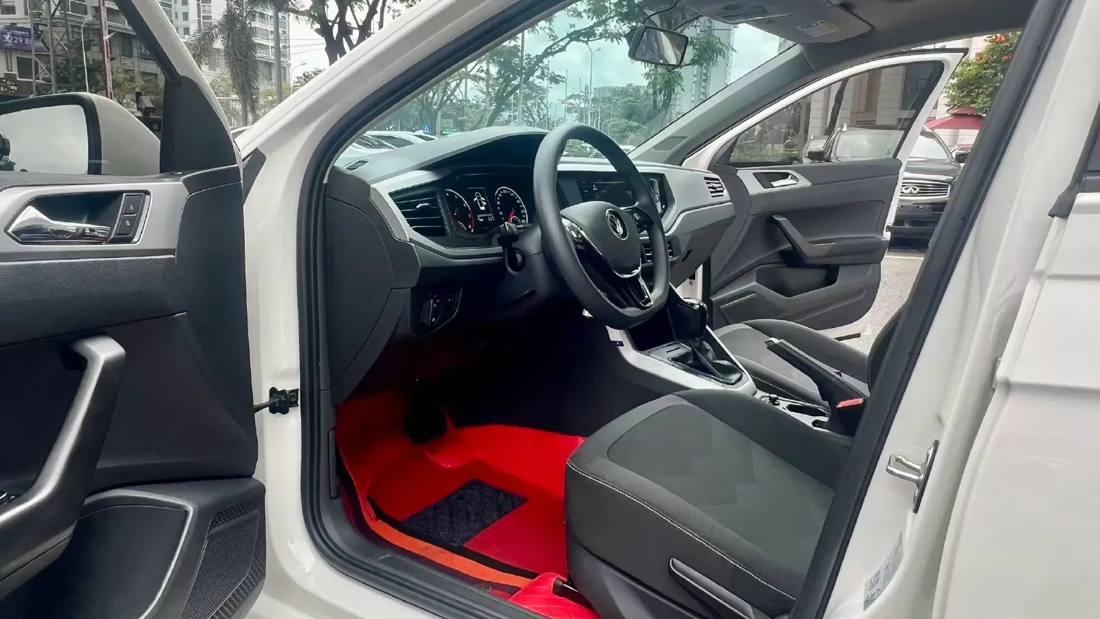 2021 Bestune T55 1.5T 169HP L4 7DCT,autocango,china used car exporter,china ev exporter,chinese used car exporter,chinese used ev exporter