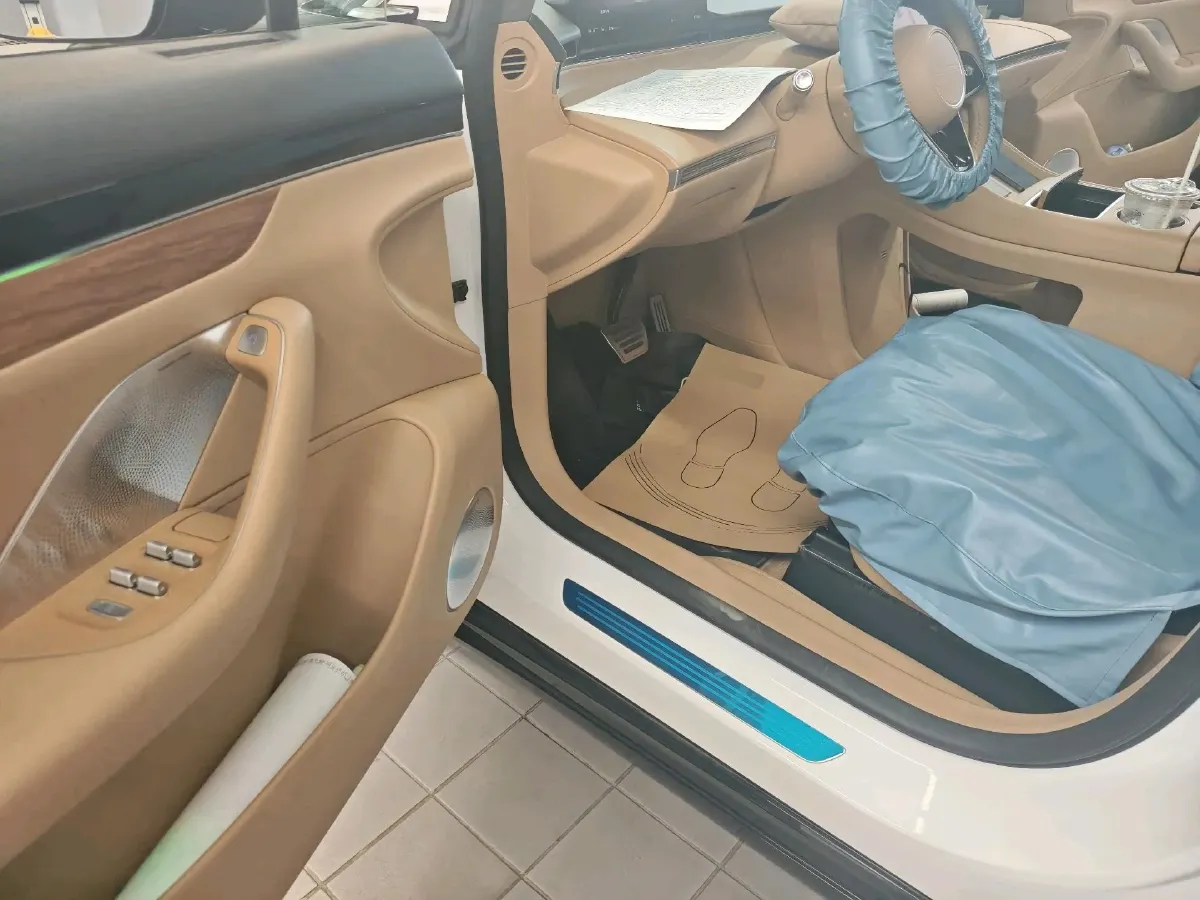 2024 HIMA R7 BEV 82KWH,autocango,china used car exporter,china ev exporter,chinese used car exporter,chinese used ev exporter