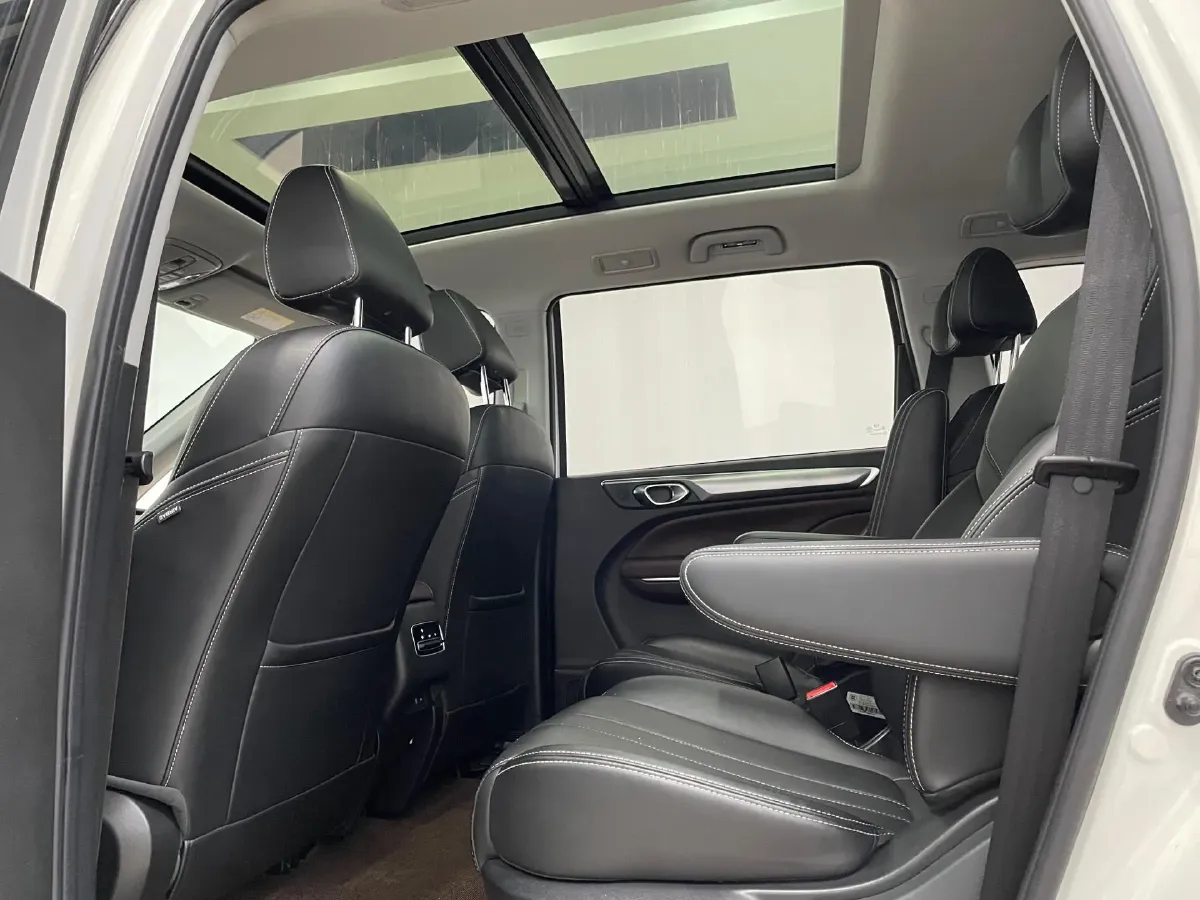 2021 GAC Trumpchi M6 1.5T 169HP L4 7DCT,autocango,china used car exporter,china ev exporter,chinese used car exporter,chinese used ev exporter