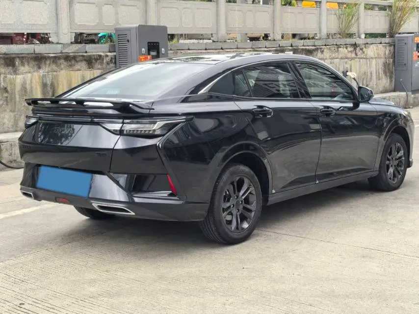 2024 DongFeng Aeolus YiXuan 1.5L 125HP L4 6DCT,autocango,china used car exporter,china ev exporter,chinese used car exporter,chinese used ev exporter