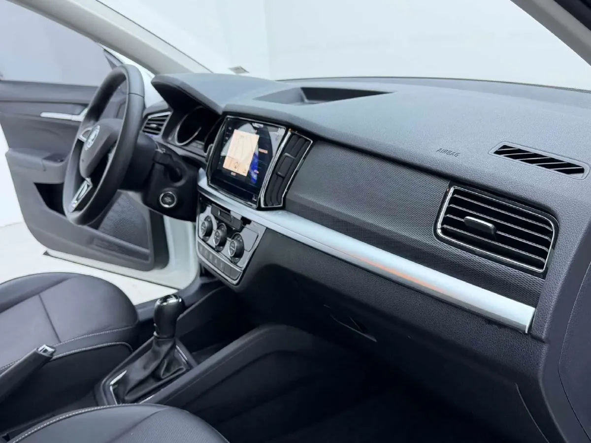 2022 Skoda Kamiq 1.5L 112HP L4 6AT,autocango,china used car exporter,china ev exporter,chinese used car exporter,chinese used ev exporter