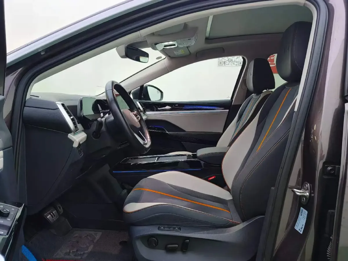 2022 ARCFOX αT BEV 94.5KWH,autocango,china used car exporter,china ev exporter,chinese used car exporter,chinese used ev exporter