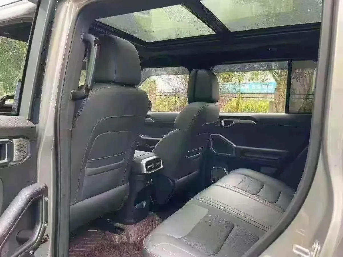 2023 Jetour Traveller 2.0T 254HP L4 7DCT,autocango,china used car exporter,china ev exporter,chinese used car exporter,chinese used ev exporter