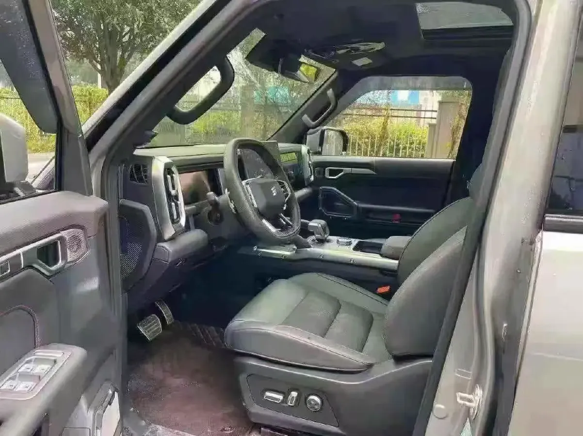 2023 Jetour Traveller 2.0T 254HP L4 7DCT,autocango,china used car exporter,china ev exporter,chinese used car exporter,chinese used ev exporter