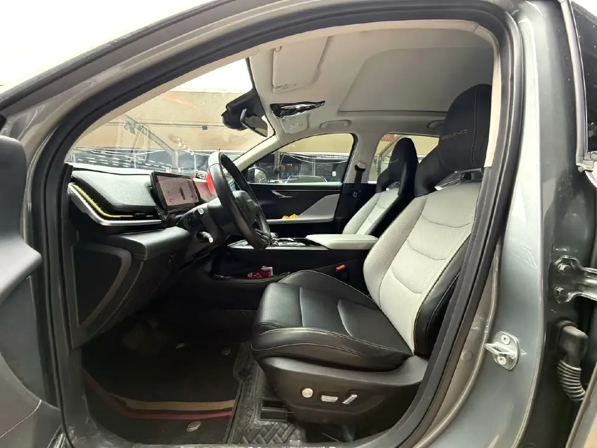 2022 BeiJing Auto Rubik 1.5T 188HP L4 7DCT,autocango,china used car exporter,china ev exporter,chinese used car exporter,chinese used ev exporter